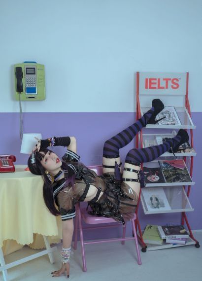 午夜免费小视频
